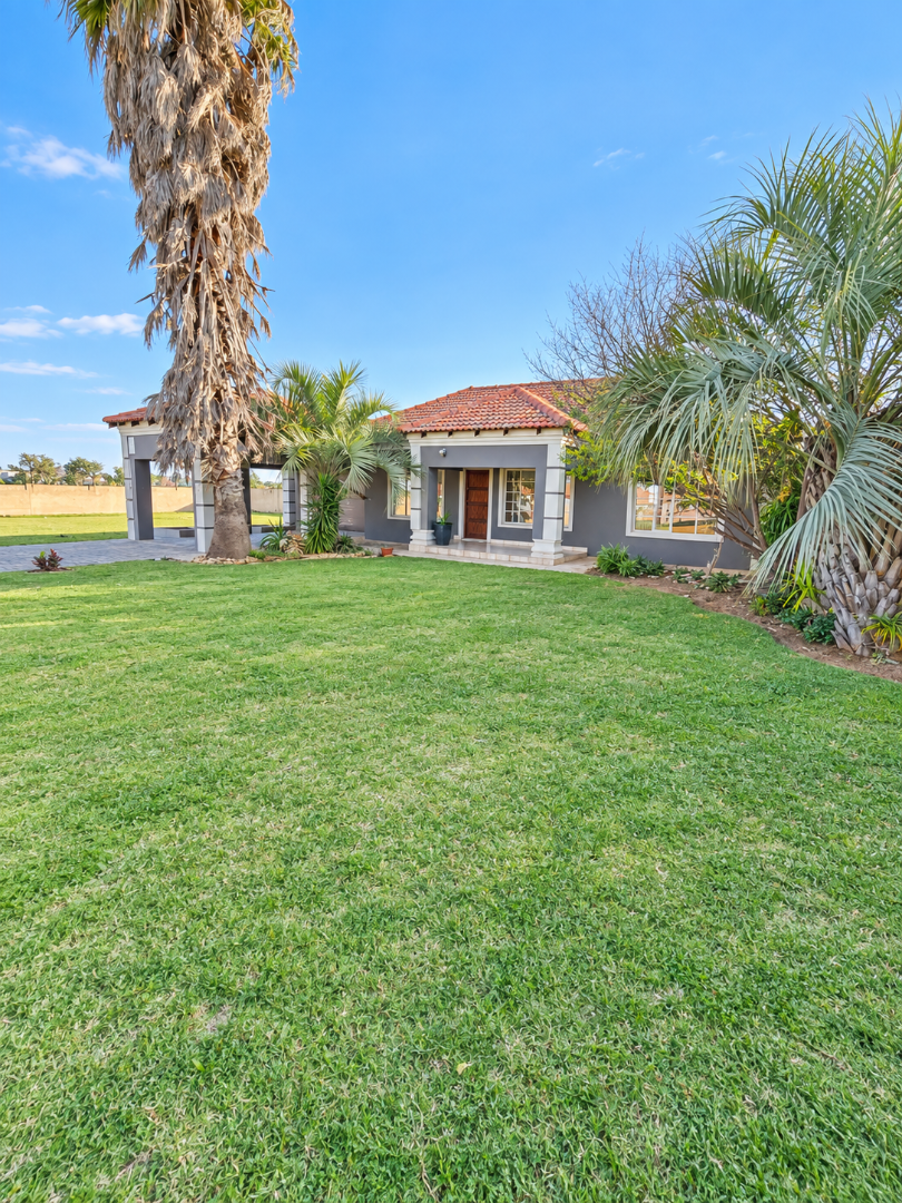 2 Bedroom Property for Sale in Flamwood North West